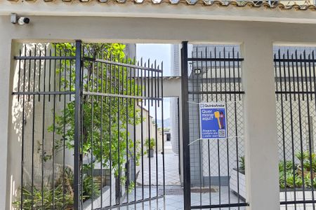 Apartamento à venda com 73m², 2 quartos e 2 vagasFachada + Placa