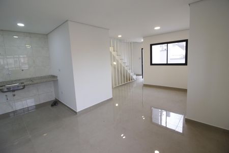 Sala de casa à venda com 3 quartos, 125m² em Jardim das Flores, Osasco