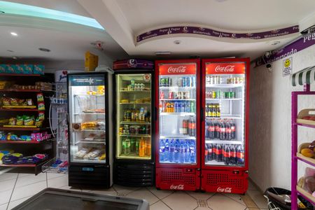 Apartamento à venda com 70m², 3 quartos e 1 vagaMercado 24h