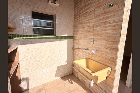 Casa à venda com 60m², 1 quarto e sem vagaÁrea de Serviço