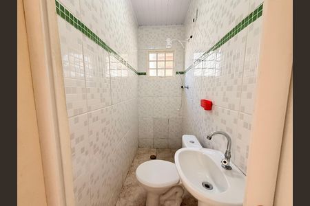 Banheiro da Suíte de casa para alugar com 1 quarto, 60m² em Cidade Santos Dumont, Jundiaí