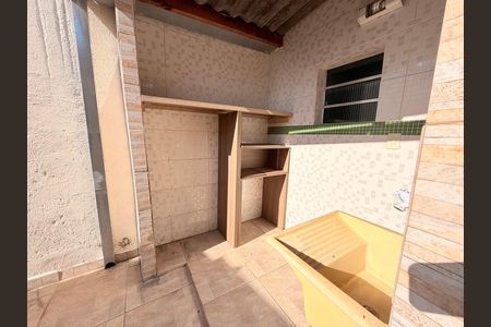 Casa à venda com 60m², 1 quarto e sem vagaÁrea de Serviço