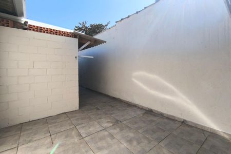 Casa à venda com 130m², 2 quartos e 2 vagasÁrea Externa