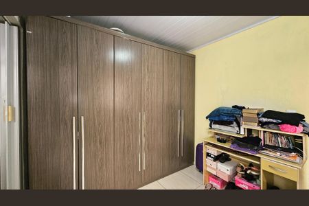 Casa à venda com 130m², 2 quartos e 2 vagasSuíte 