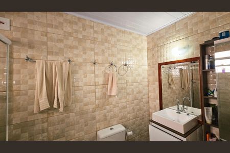 Casa à venda com 130m², 2 quartos e 2 vagasBanheiro da Suíte 