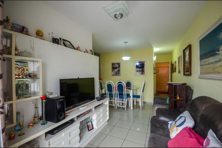 Apartamento à venda com 70m², 2 quartos e 1 vagaSala