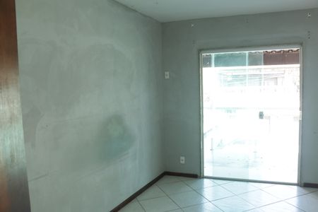 Casa para alugar com 80m², 2 quartos e 2 vagasQuarto