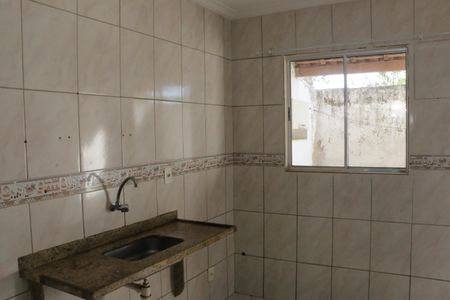 Casa para alugar com 80m², 2 quartos e 2 vagasCozinha