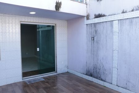 Casa para alugar com 80m², 2 quartos e 2 vagasGaragem