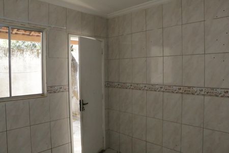Casa para alugar com 80m², 2 quartos e 2 vagasCozinha