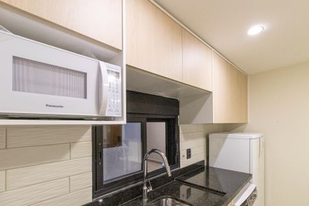 Cozinha de apartamento para alugar com 1 quarto, 15m² em Vila Nova Conceição, São Paulo
