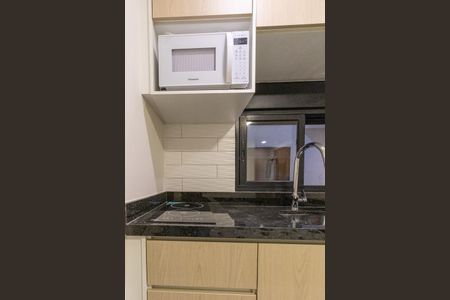 Cozinha de apartamento para alugar com 1 quarto, 15m² em Vila Nova Conceição, São Paulo