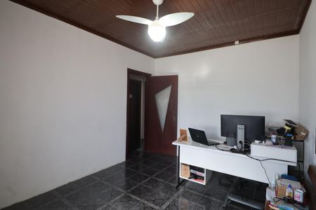 Sala 2 de casa à venda com 6 quartos, 173m² em Fátima, Canoas