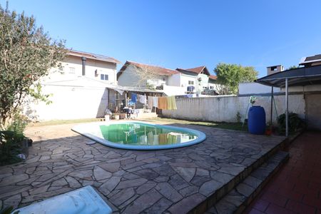 Casa à venda com 173m², 6 quartos e 3 vagasÁrea comum - Piscina