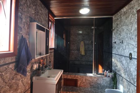 Casa à venda com 173m², 6 quartos e 3 vagasBanheiro da Suíte