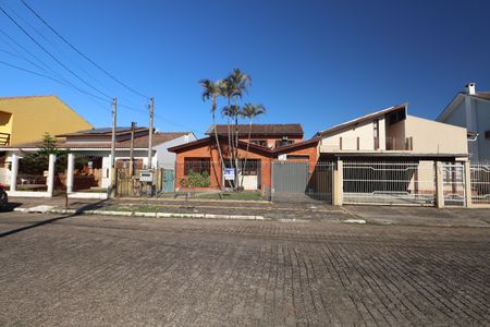 Casa à venda com 173m², 6 quartos e 3 vagasFachada