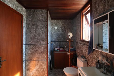 Casa à venda com 173m², 6 quartos e 3 vagasBanheiro da Suíte