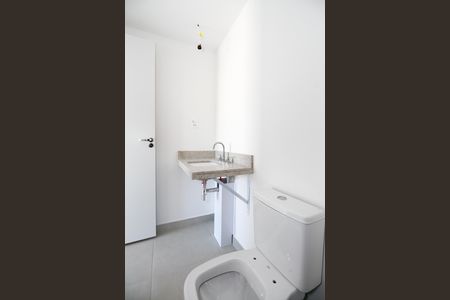 Apartamento para alugar com 86m², 2 quartos e 1 vaga Apartamento para alugar com 86m², 2 quartos e 1 vagaBanheiro da Suíte 1