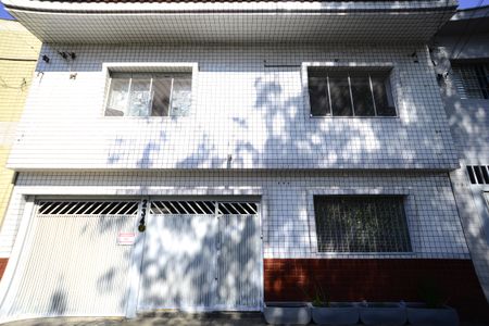 Casa à venda com 180m², 3 quartos e 1 vagaFachada