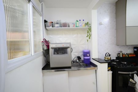 Casa à venda com 180m², 3 quartos e 1 vagaÁrea de Serviço