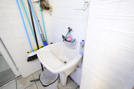 Casa à venda com 180m², 3 quartos e 1 vagaÁrea de Serviço