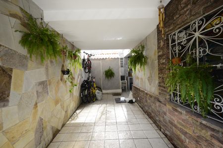 Casa à venda com 180m², 3 quartos e 1 vagaÁrea comum