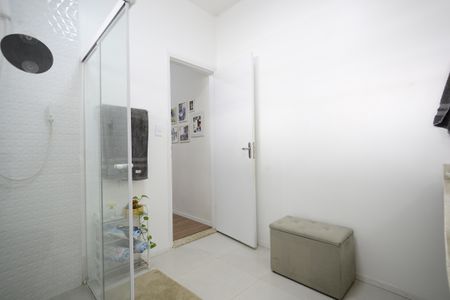 Casa à venda com 180m², 3 quartos e 1 vagaBanheiro 