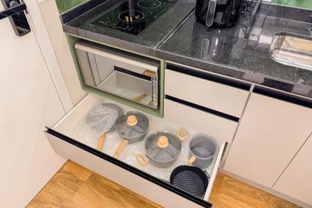 Apartamento para alugar com 21m², 1 quarto e sem vagaCozinha - Armários