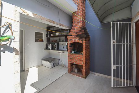 Casa à venda com 125m², 3 quartos e 2 vagas Casa à venda com 125m², 3 quartos e 2 vagasChurrasqueira