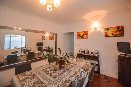 Casa à venda com 125m², 3 quartos e 2 vagas Casa à venda com 125m², 3 quartos e 2 vagasCopa