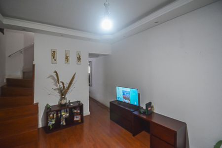 Casa à venda com 125m², 3 quartos e 2 vagas Casa à venda com 125m², 3 quartos e 2 vagasSala