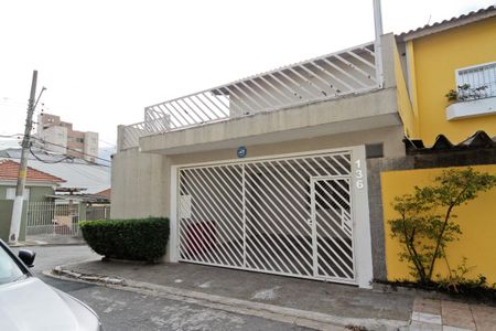 Casa à venda com 118m², 2 quartos e 2 vagasFachada