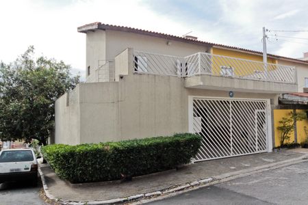 Casa à venda com 118m², 2 quartos e 2 vagasFachada