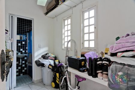 Casa à venda com 118m², 2 quartos e 2 vagasQuarto de Serviço