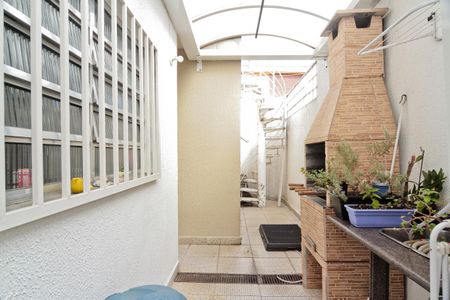 Casa à venda com 118m², 2 quartos e 2 vagasÁrea externa