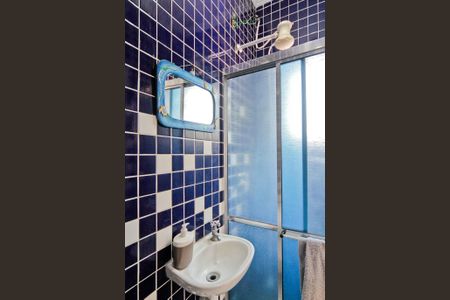 Casa à venda com 118m², 2 quartos e 2 vagasBanheiro de Serviço