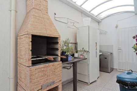 Casa à venda com 118m², 2 quartos e 2 vagasÁrea externa