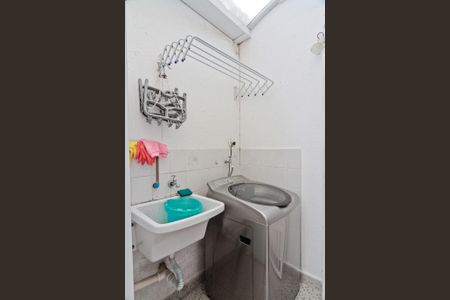 Casa à venda com 118m², 2 quartos e 2 vagasÁrea de Serviço