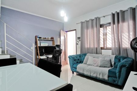 Casa à venda com 118m², 2 quartos e 2 vagasSala