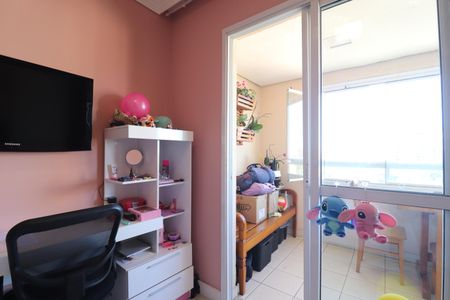 Apartamento à venda com 77m², 3 quartos e 1 vagaQuarto 2