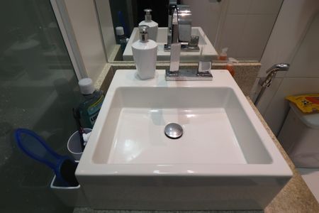 Apartamento à venda com 77m², 3 quartos e 1 vagaBanheiro da Suíte