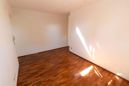 Sala de apartamento à venda com 1 quarto, 50m² em Vila Itapura, Campinas