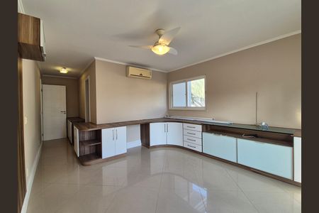 Casa de condomínio à venda com 297m², 4 quartos e 5 vagas Casa de condomínio à venda com 297m², 4 quartos e 5 vagasSuíte 2
