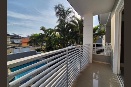 Sacada da Suíte 2 de casa de condomínio à venda com 4 quartos, 297m² em Vargem Pequena, Rio de Janeiro