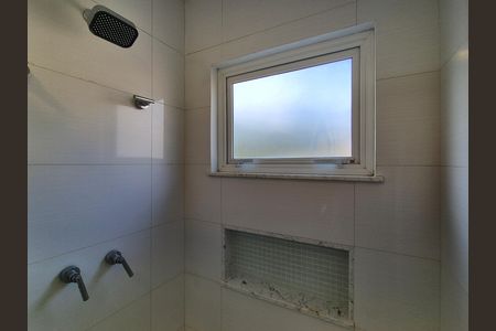Casa de condomínio à venda com 297m², 4 quartos e 5 vagas Casa de condomínio à venda com 297m², 4 quartos e 5 vagasBanheiro da Suíte 3
