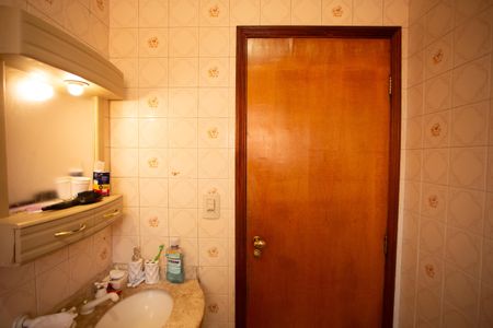 Casa à venda com 99m², 3 quartos e sem vagaBanheiro 2