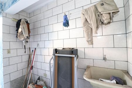 Área de Serviço - casa 3 de casa para alugar com 6 quartos, 250m² em Cidade Jardim Cumbica, Guarulhos