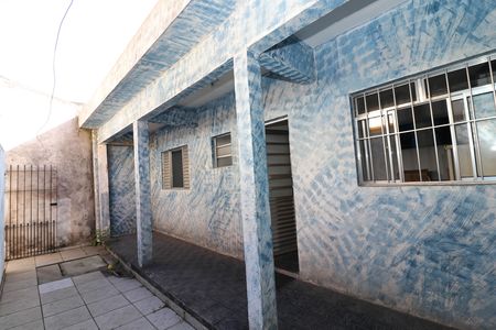 Casa para alugar com 250m², 6 quartos e 4 vagas Casa para alugar com 250m², 6 quartos e 4 vagasÁrea externa - casa 3