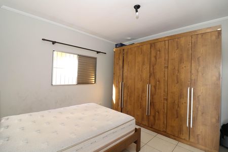 Casa para alugar com 250m², 6 quartos e 4 vagas Casa para alugar com 250m², 6 quartos e 4 vagasQuarto 1
