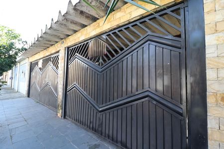 Fachada de casa para alugar com 6 quartos, 250m² em Cidade Jardim Cumbica, Guarulhos